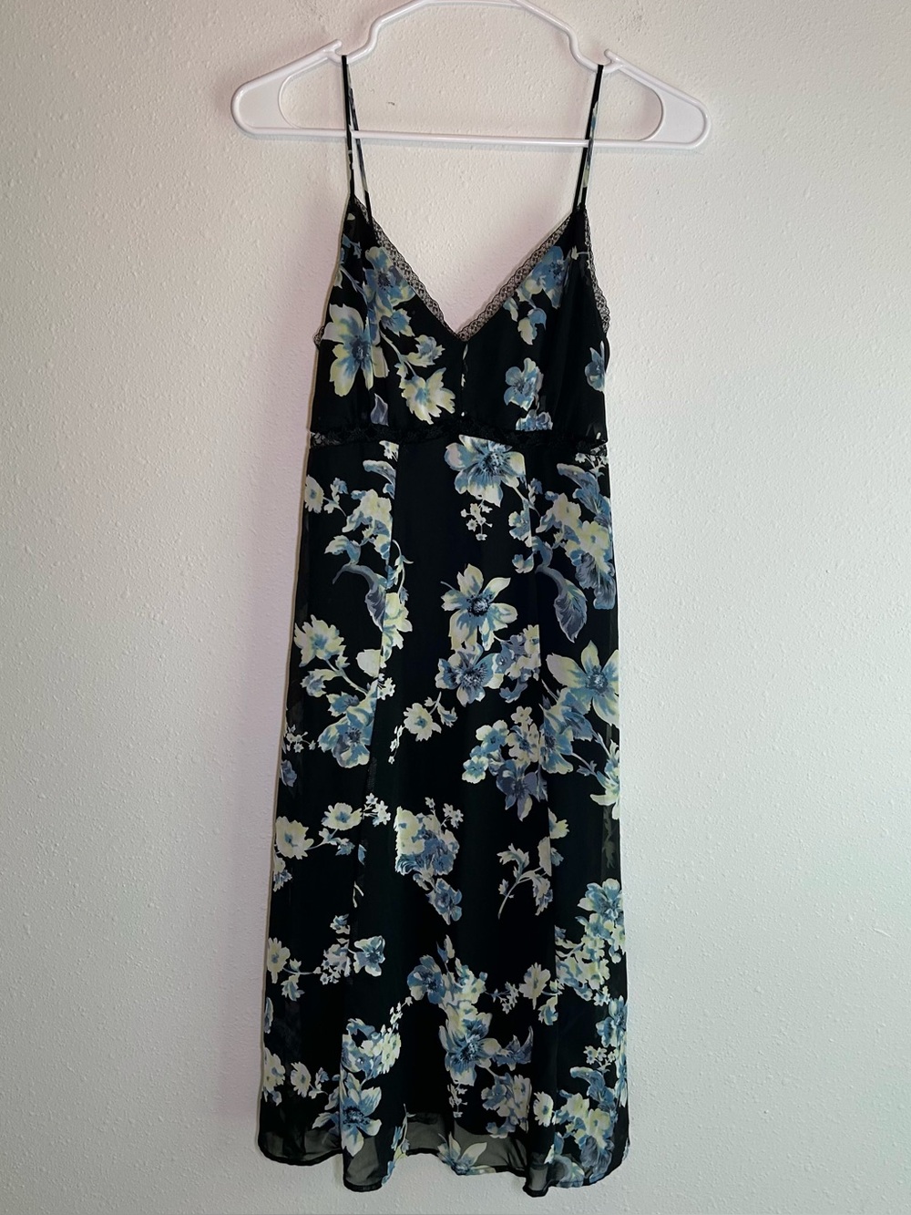 Floral Midi Dress Peekaboo Lace Inset Women’s S Romantic Garden Party Chiffon